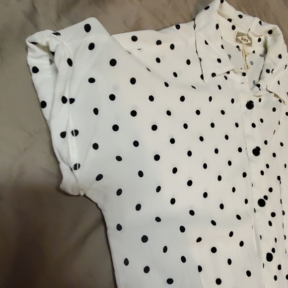 Kirra Crop Top Button Down - Picture 3 of 5